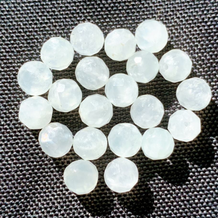 [528B]アップルグリーンプレナイト 64面カット(6mm)