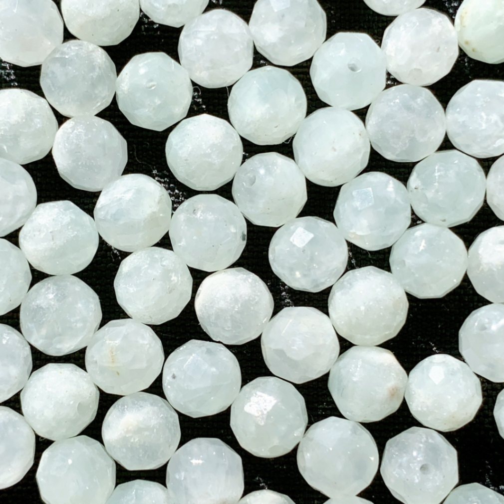 [529B]アップルグリーンプレナイト 64面カット(8mm)