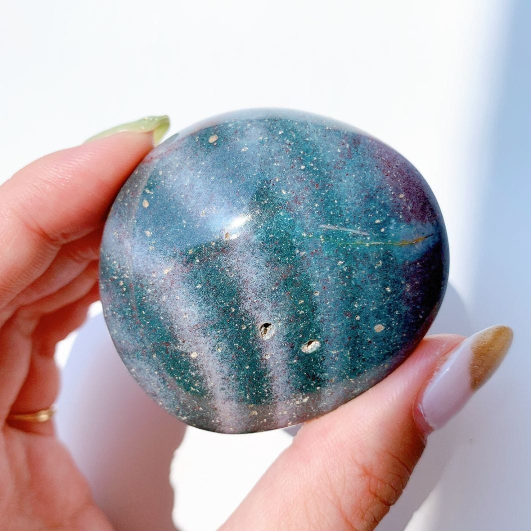 オーシャンジャスパー にぎり石