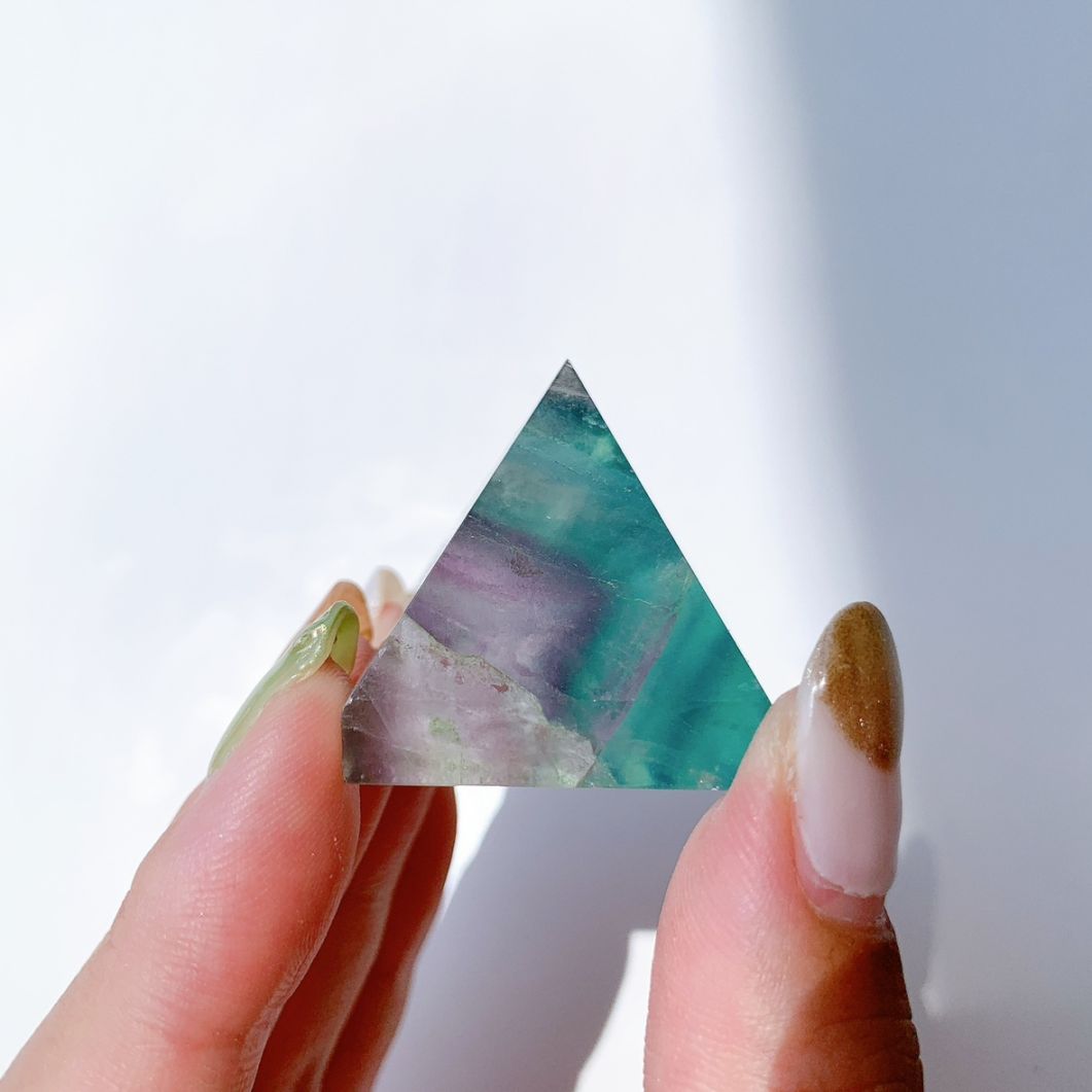 フローライト ピラミッド型