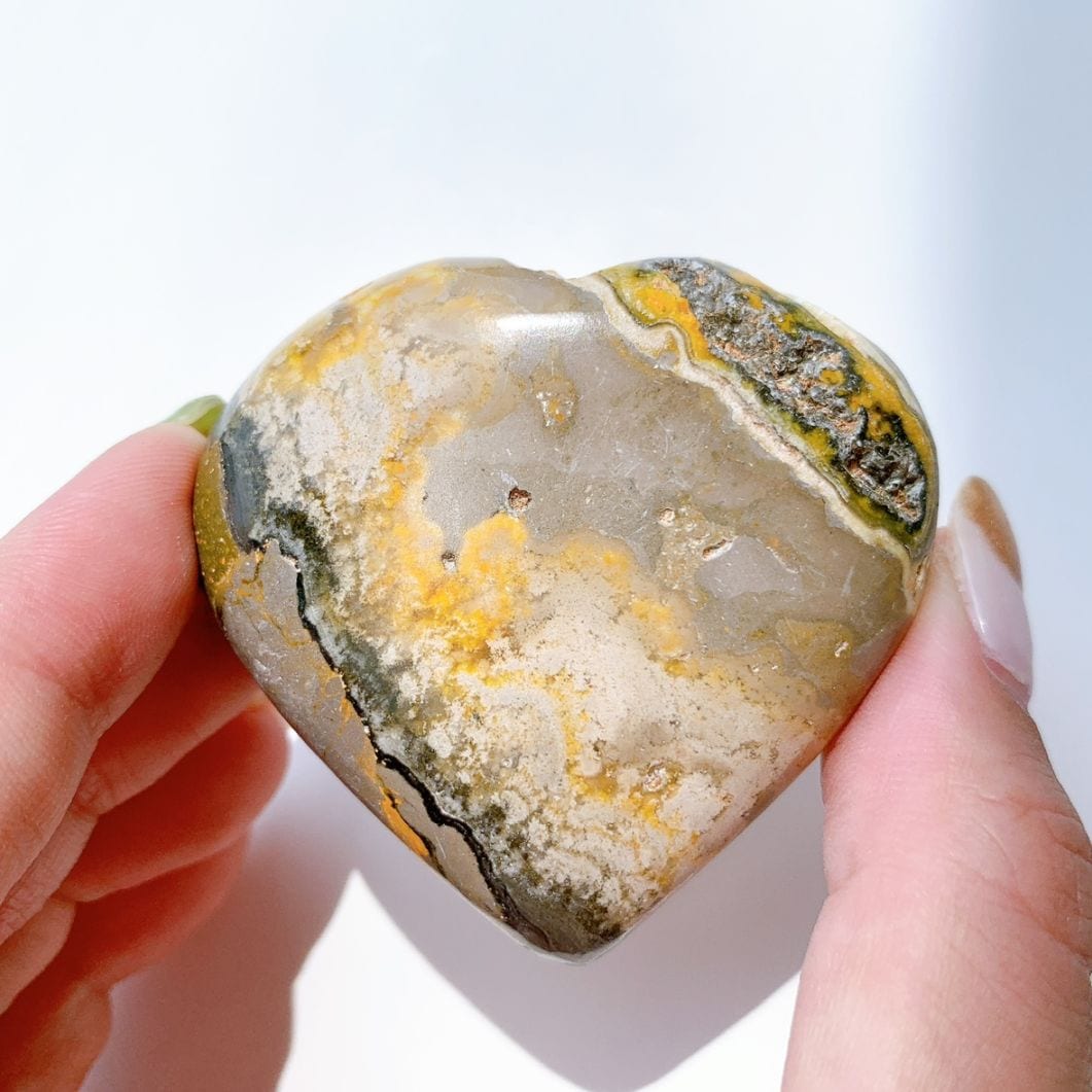 バンブルビージャスパー ハート型