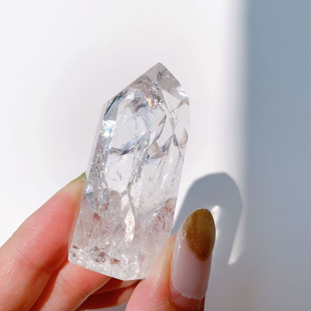レインボー水晶 ポイント