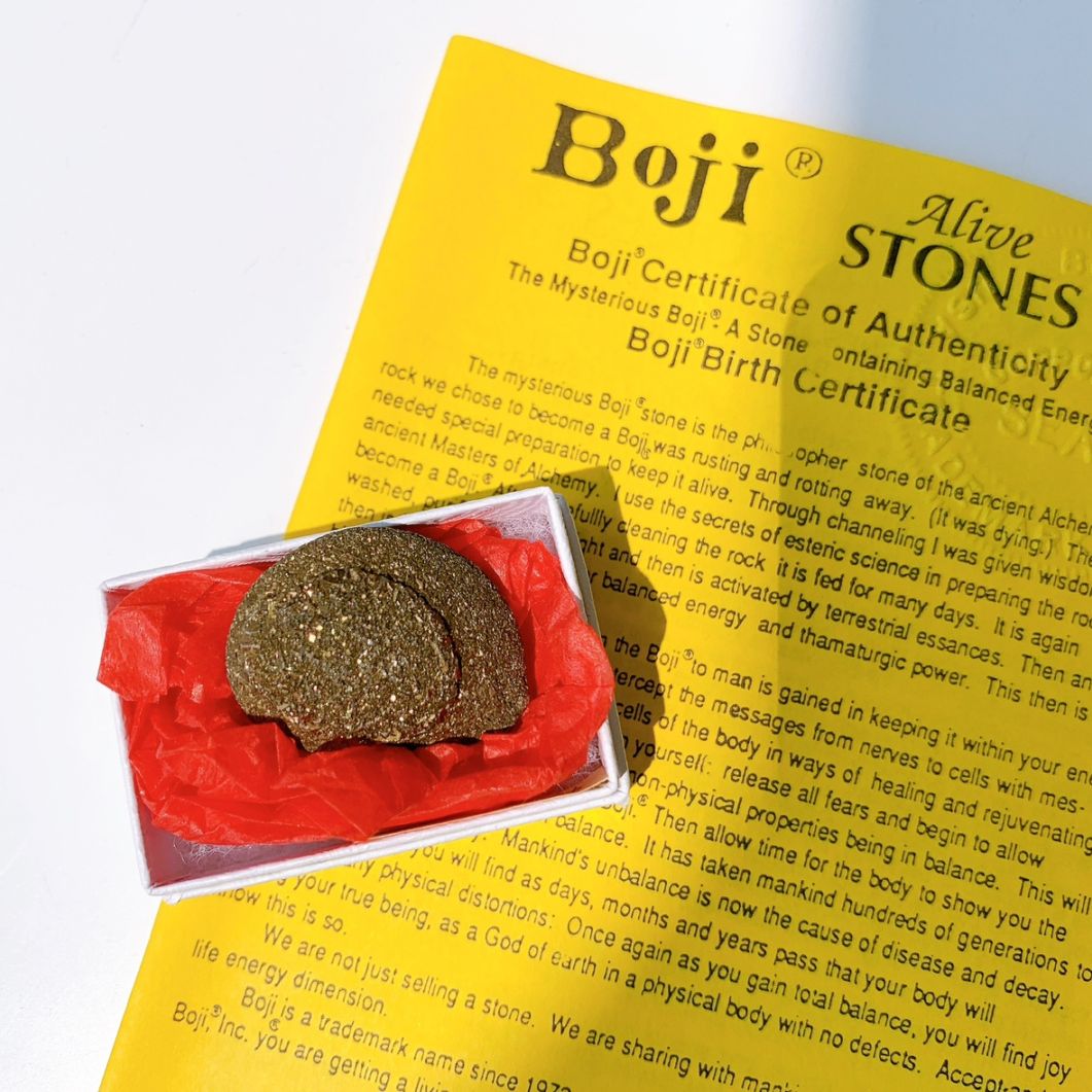 レインボーボージーストーン 証明書付