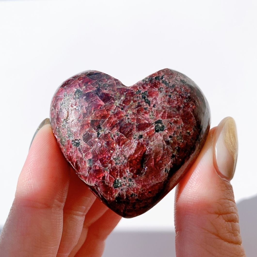 ガーネット ハート型