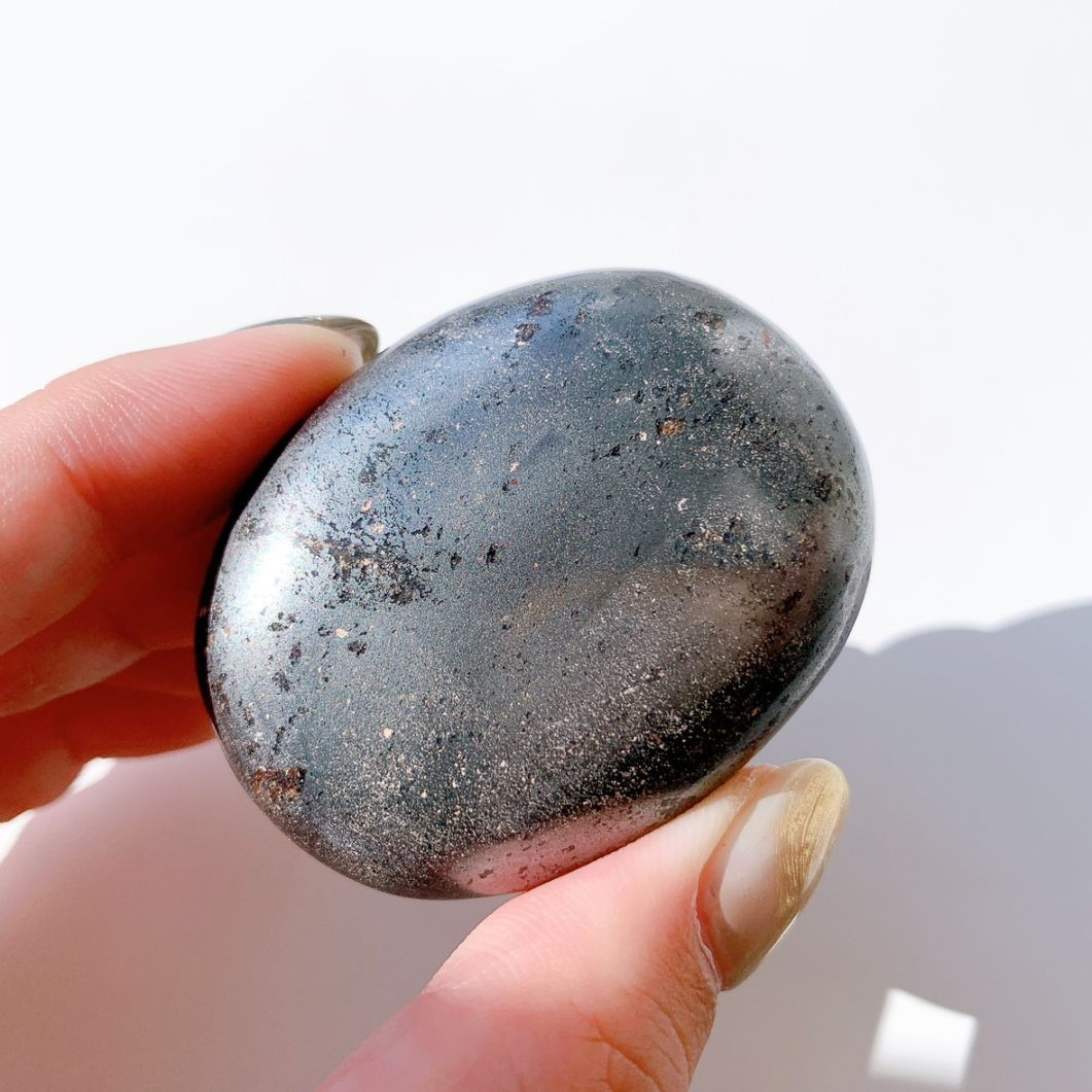 ヘマタイト にぎり石