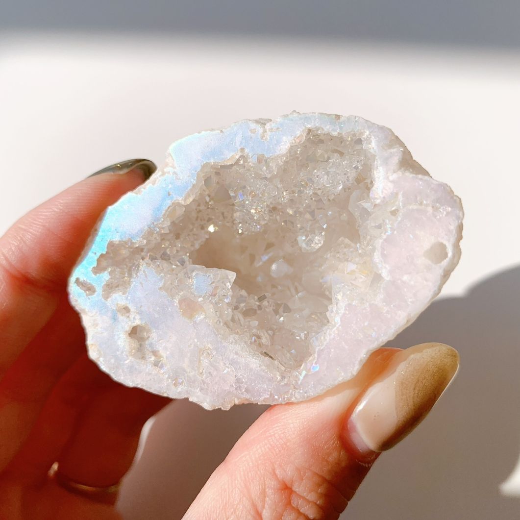 オーロラ水晶 ジオード