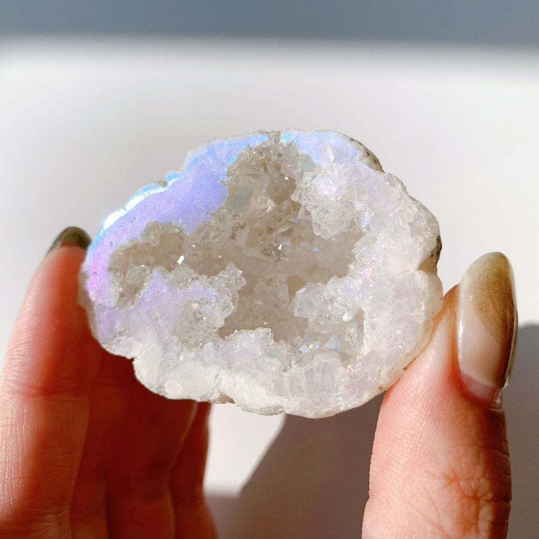 オーロラ水晶 ジオード