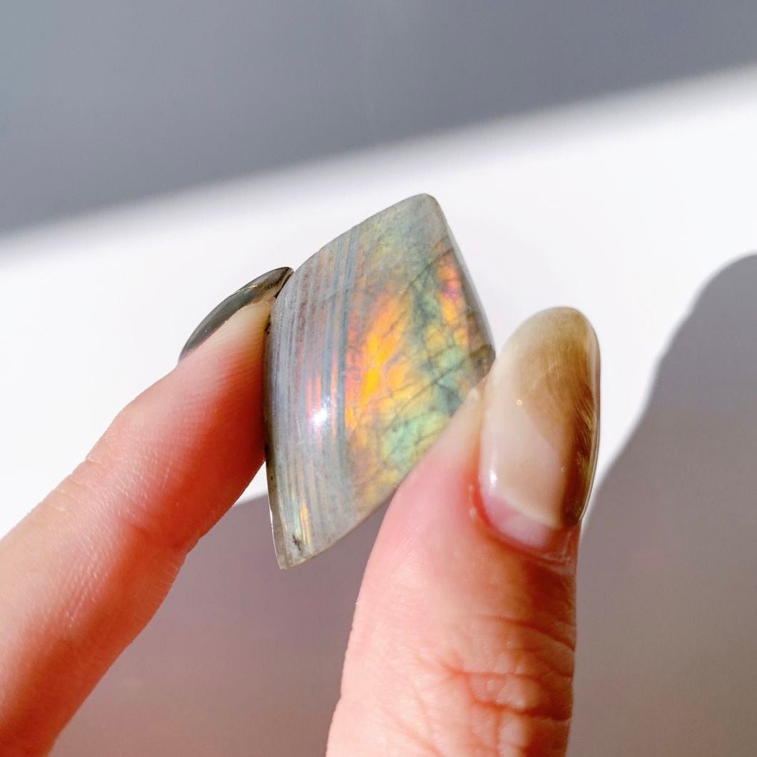 ピンクラブラドライト ルース