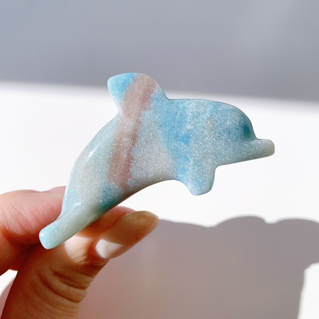 トロレアイト イルカ型