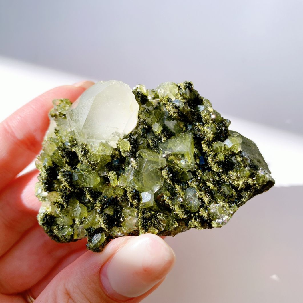 エピドートwith水晶 原石