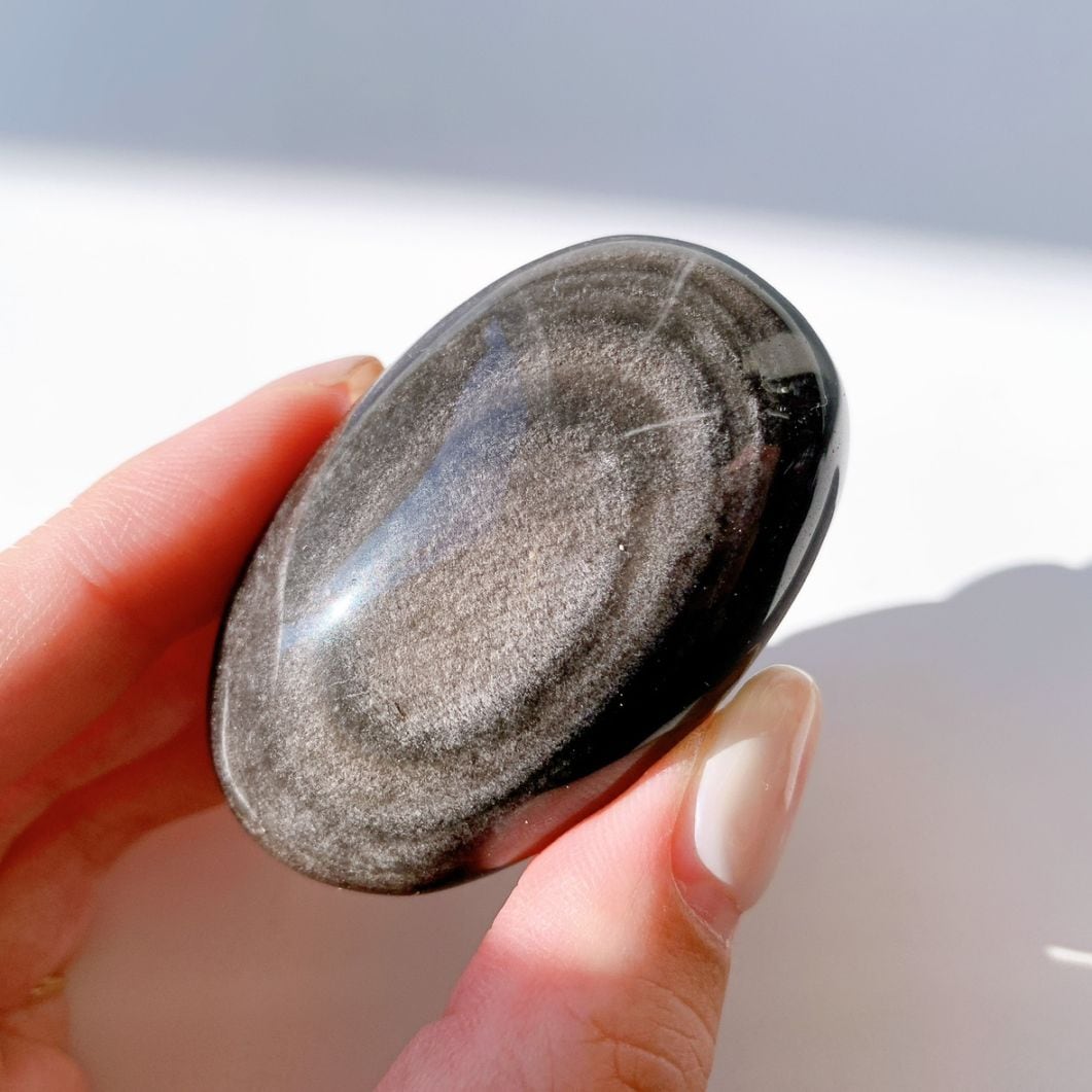 シルバーオブシディアン にぎり石