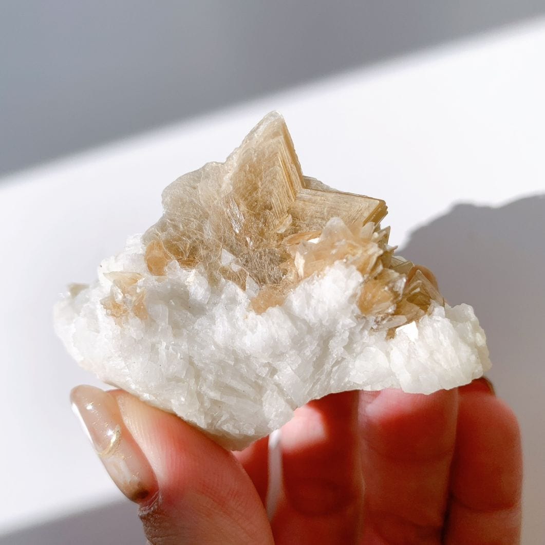 スターマスコバイト 原石