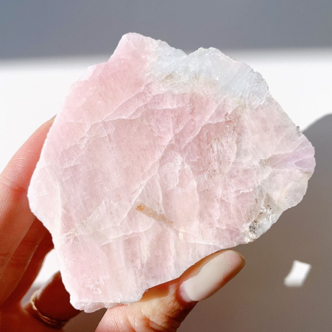 モルガナイトwihクンツァイト 半面研磨