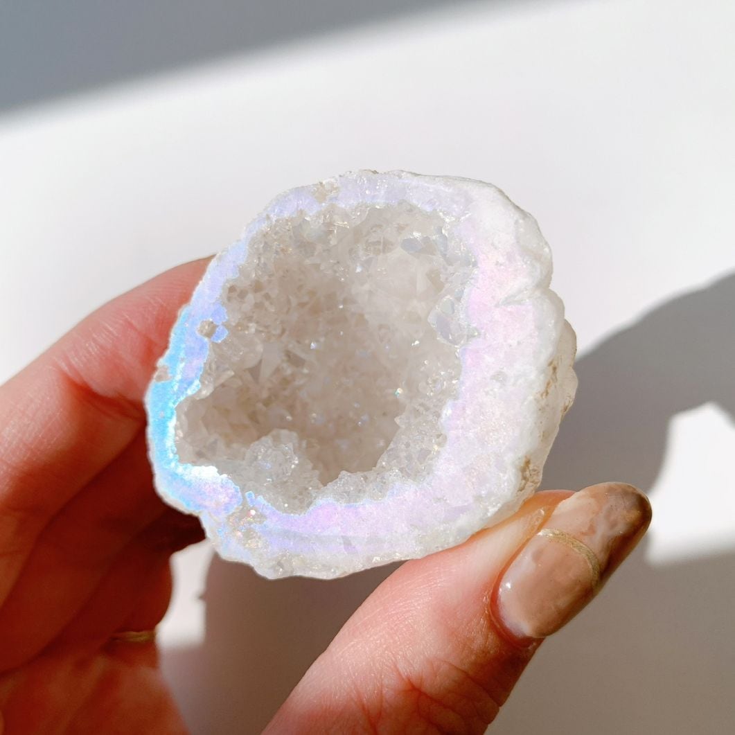 オーロラ水晶 ジオード