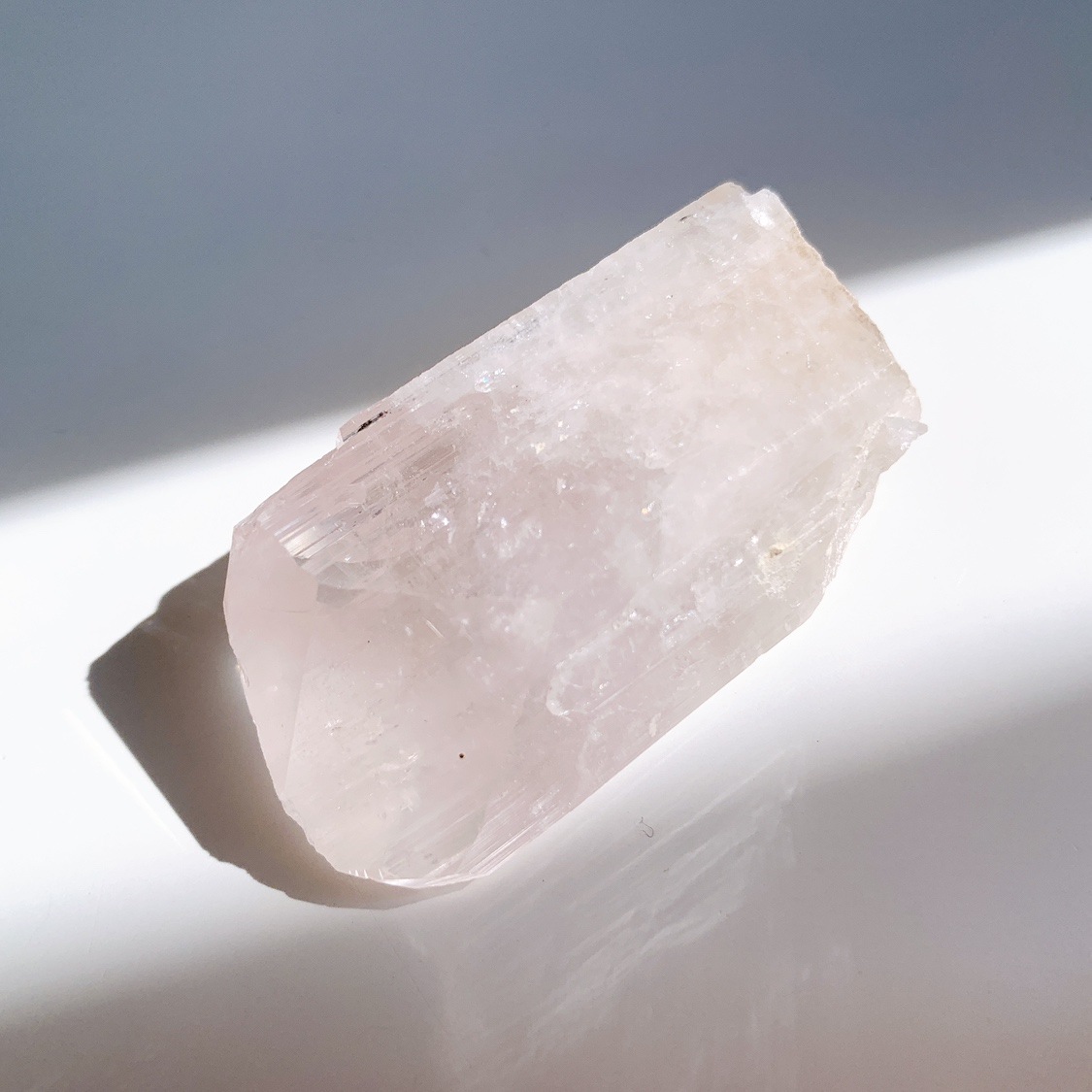 ピンクダンビュライト 原石 | 原石 | Crystals by Purely