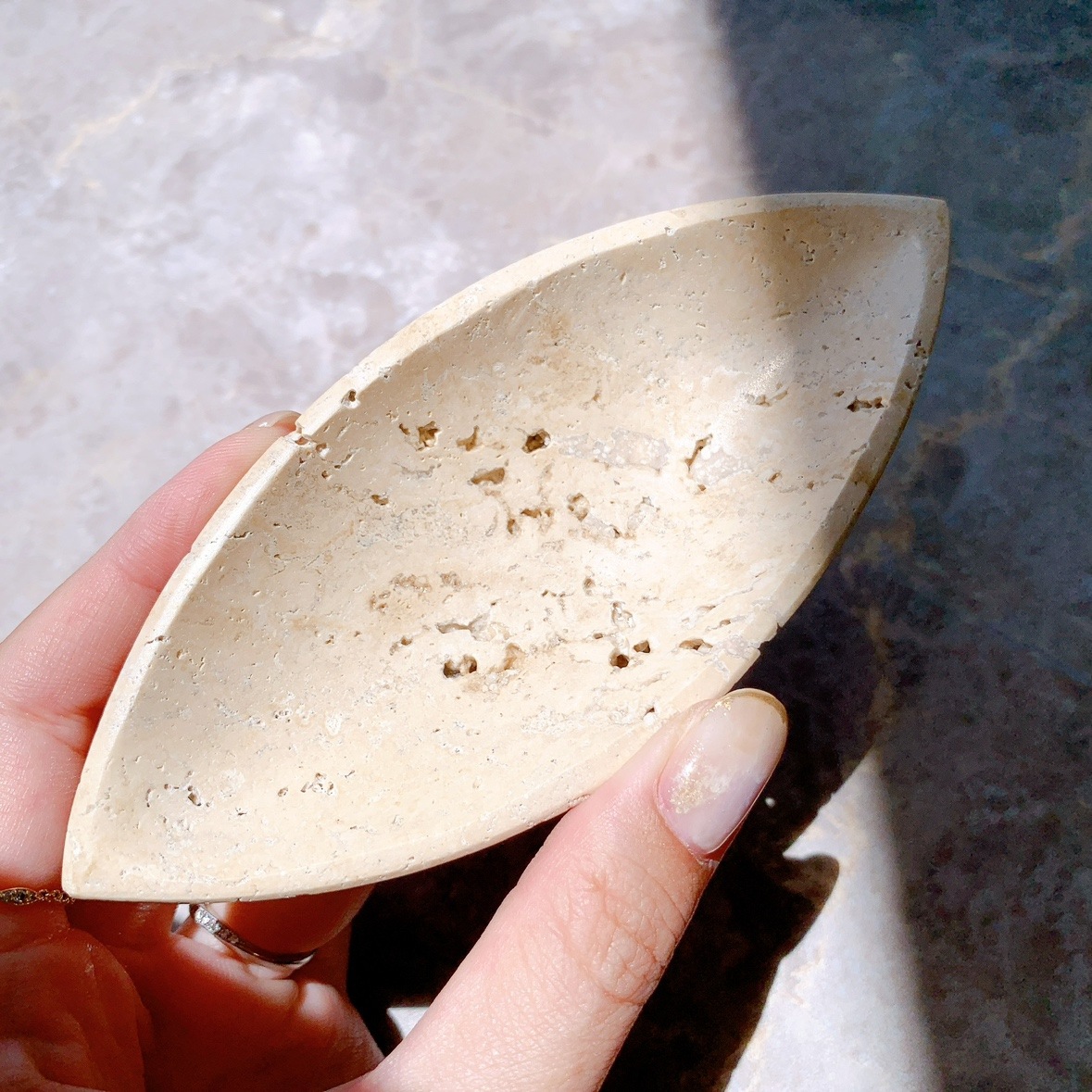 トラバーチン リーフ型 ボウル