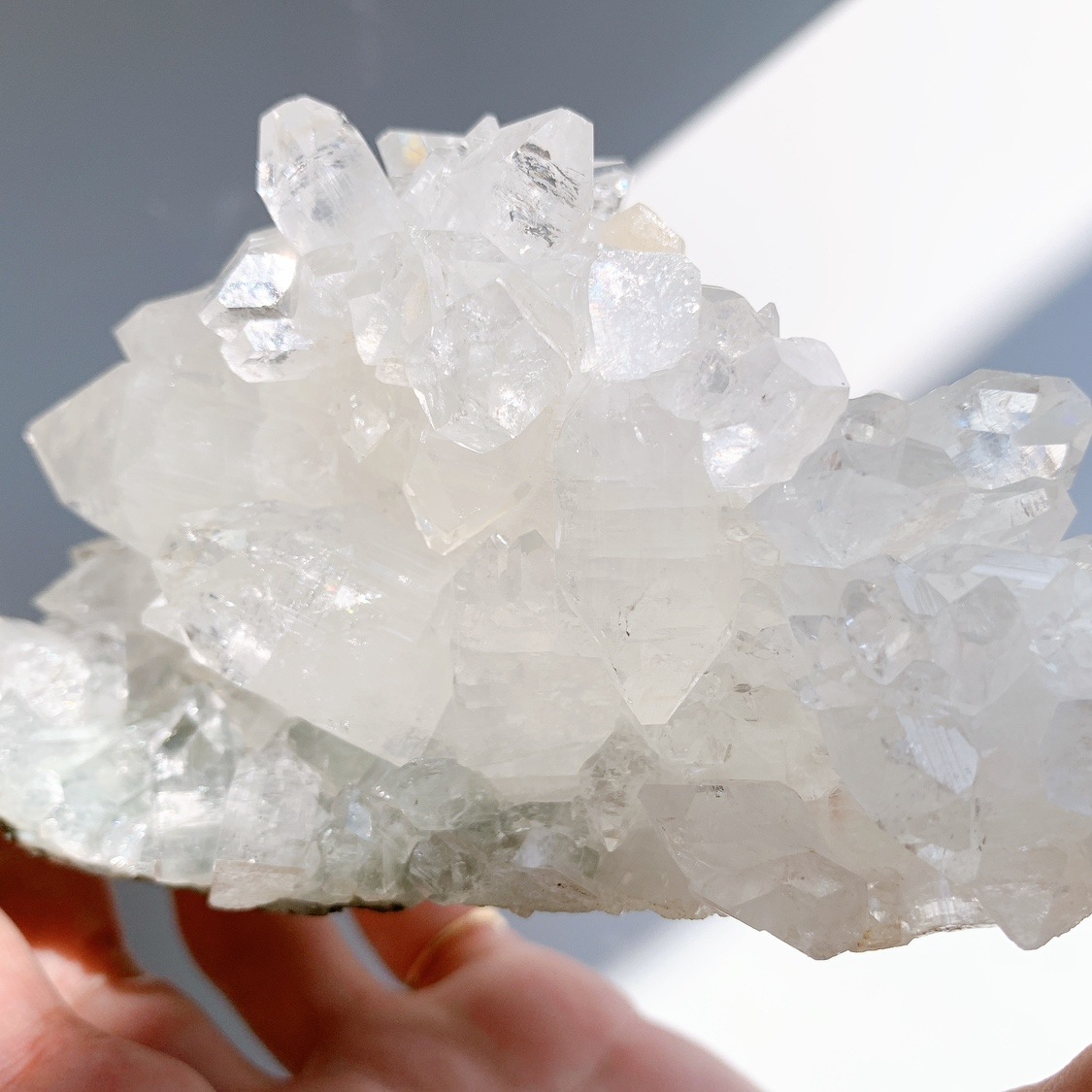 アポフィライト 原石