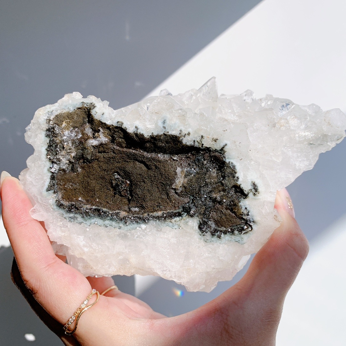 アポフィライト 原石