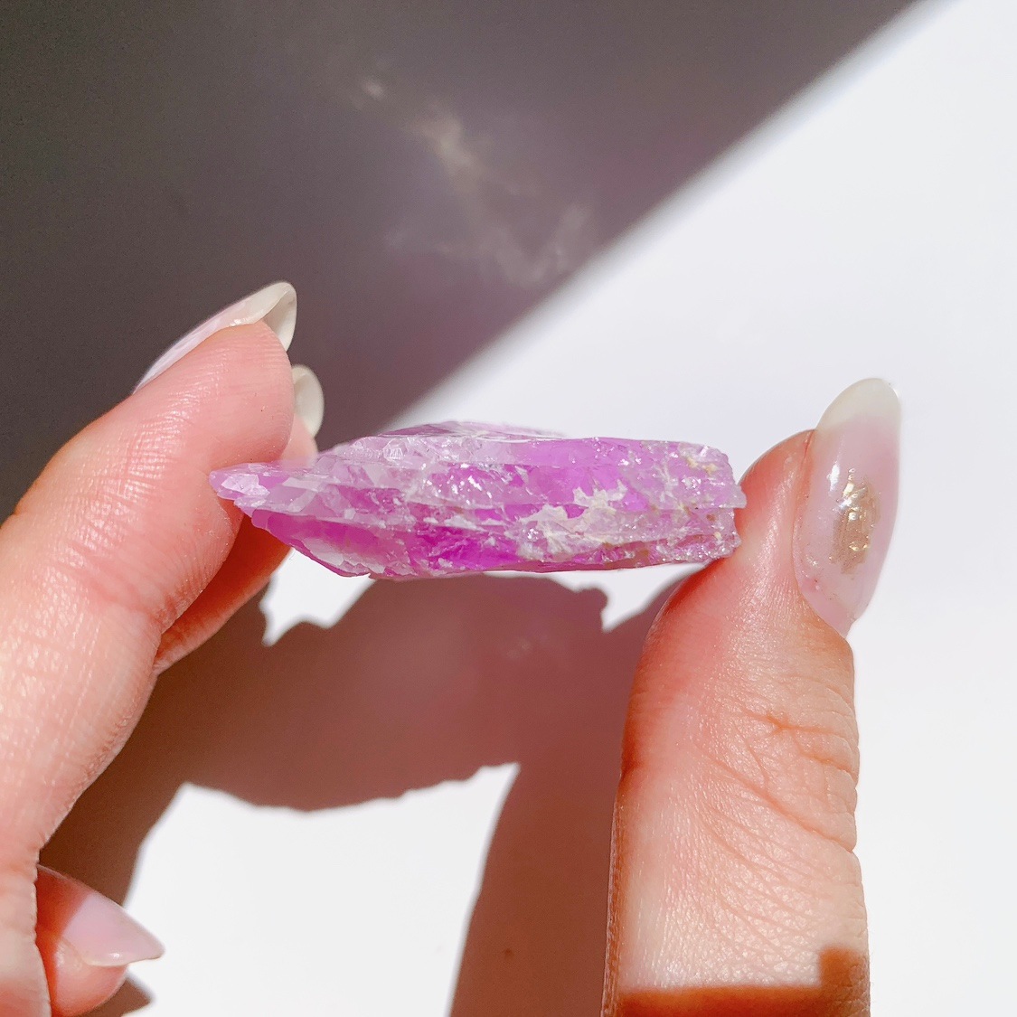 M1575☆クンツァイト原石364g☆天然石　原石　宝石 M1575☆クンツァイト原石364g☆天然石 原石 宝石 M1575☆クンツァイト