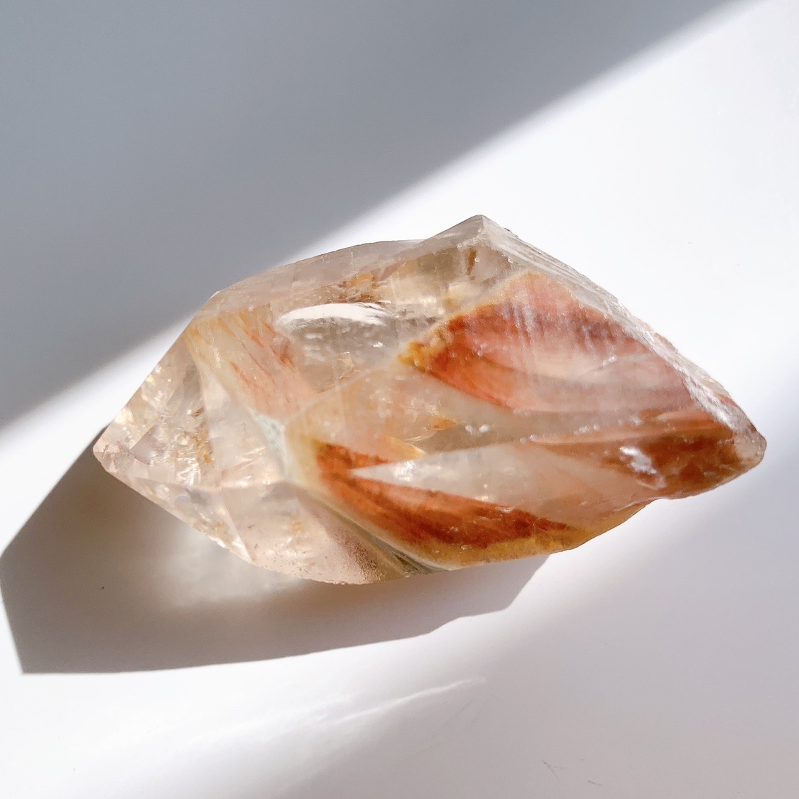 アクチノライトインクォーツ 原石 | 原石 | Crystals by Purely