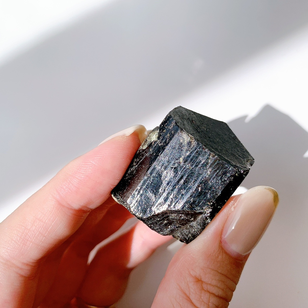 存在感抜群 ブラックトルマリン 原石 3kg｜天然石 ブラックトルマリン 原石 | 原石 | Crystals by Purely