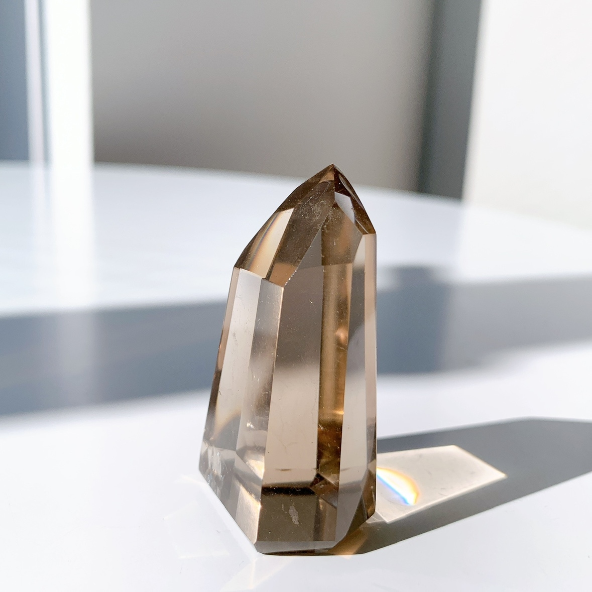 スモーキークォーツ ポイント型クリスタル スモーキークォーツ ポイント | ポイント | Crystals by Purely