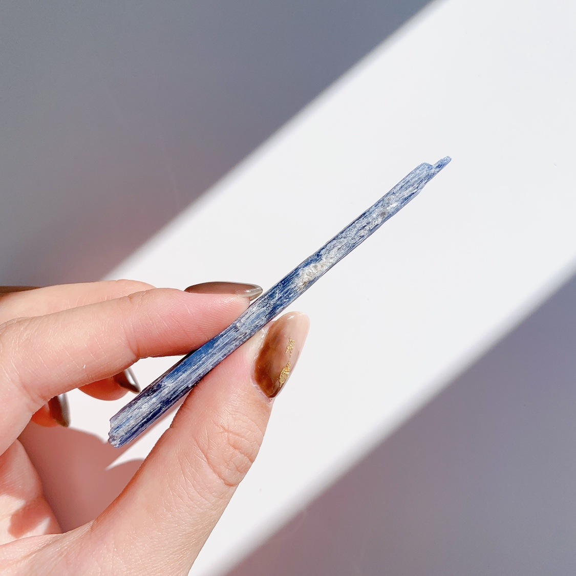 カイヤナイト 原石