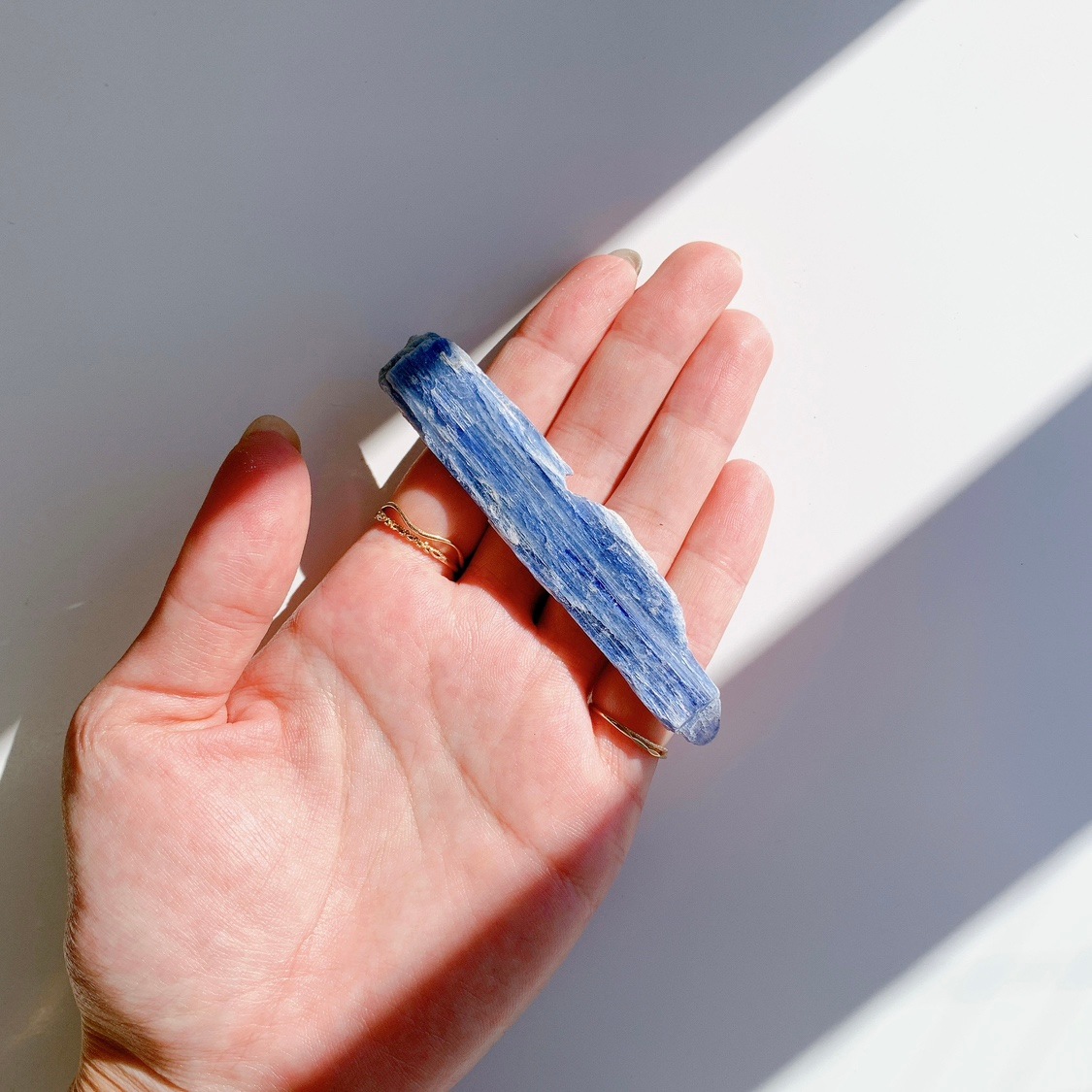 カイヤナイト 原石