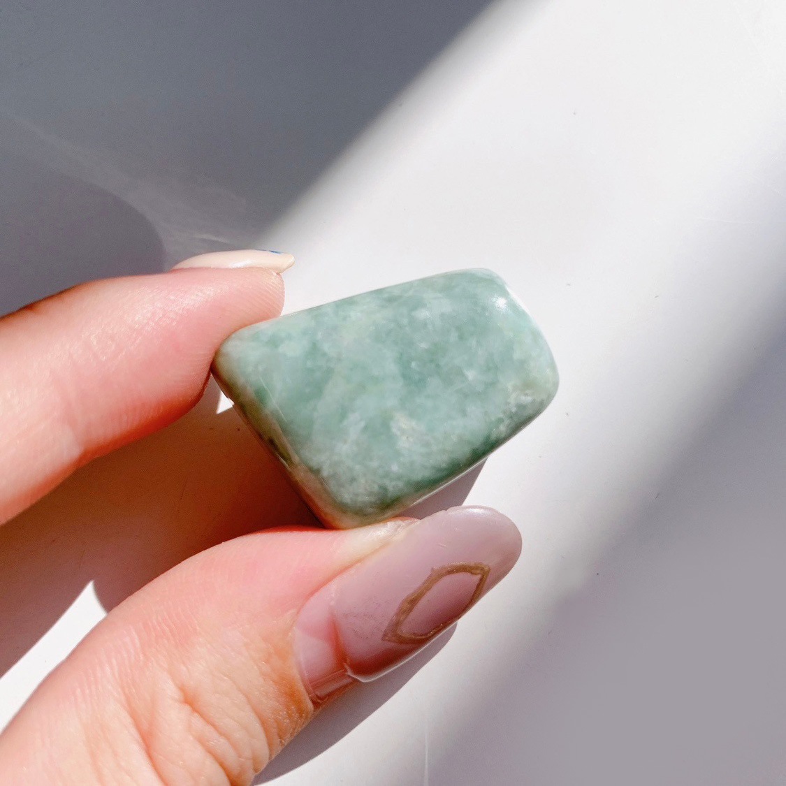 翡翠（ジェイダイト） タンブル | 5月誕生石 | Crystals by Purely