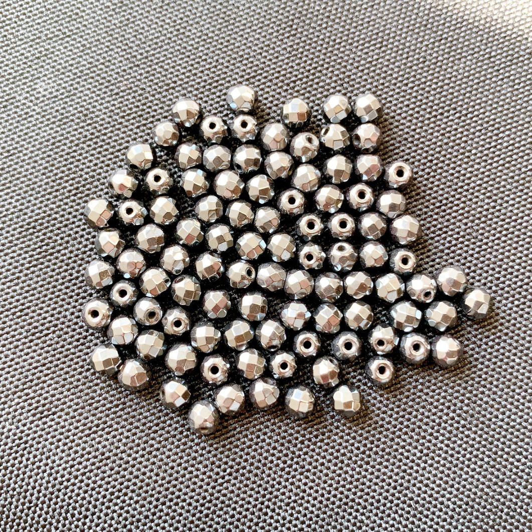 [544B]ヘマタイト カット(4mm)
