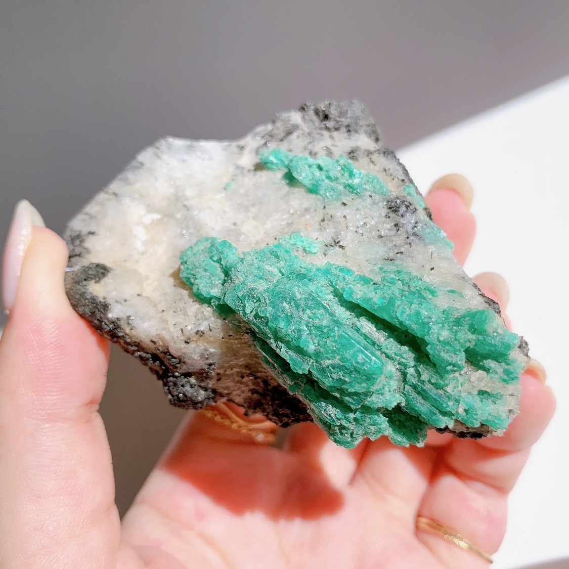 エメラルド　原石 P5160296.jpg?v=1745816028&