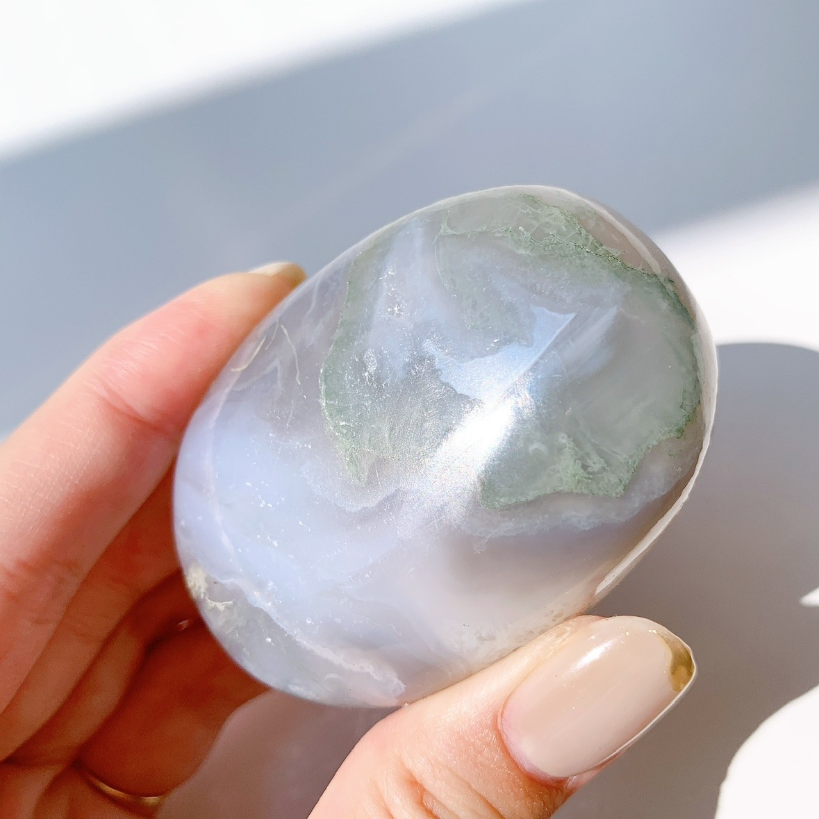 モスアゲート にぎり石