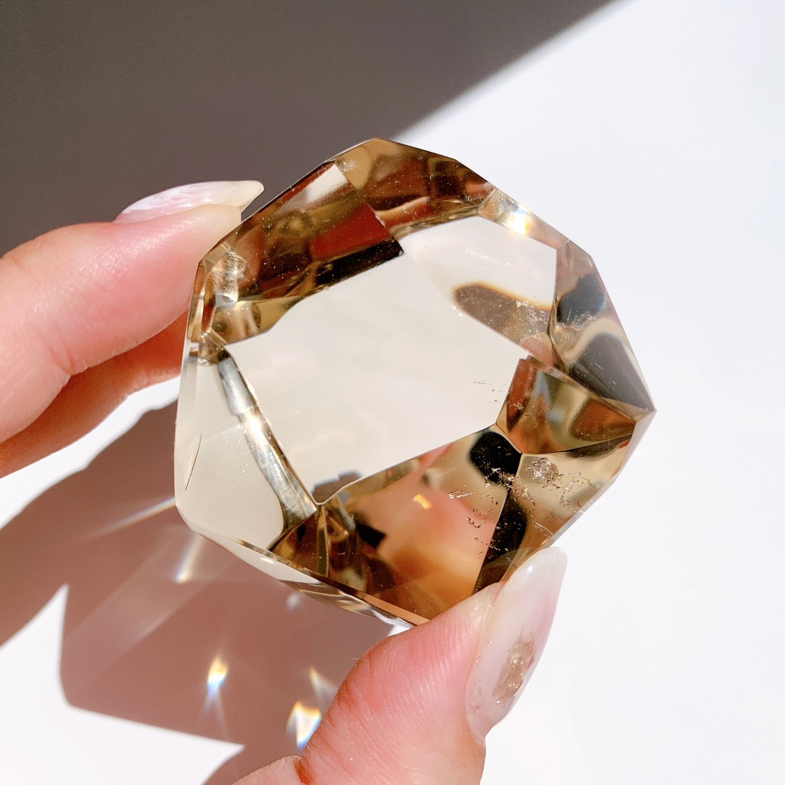 シトリン ～太陽のような輝きで金運と希望をもたらす石～強ポリッシュ