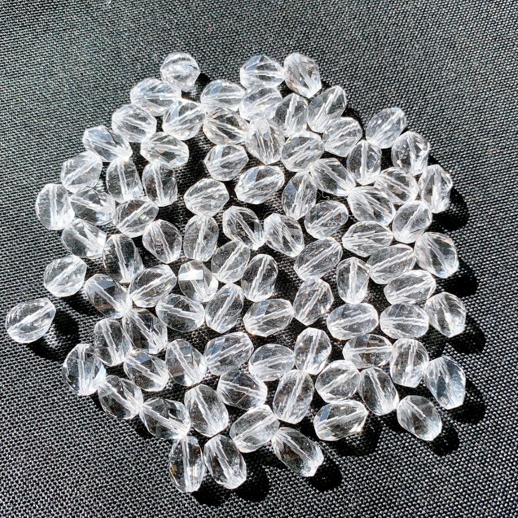 [325B]水晶 ツイストカット(7×10mm)