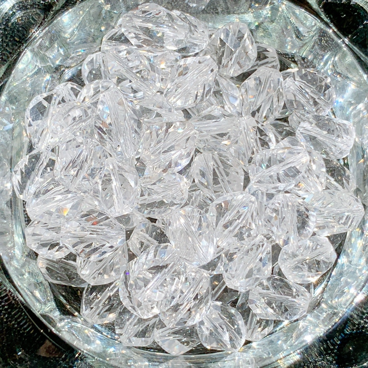 [325B]水晶 ツイストカット(7×10mm)
