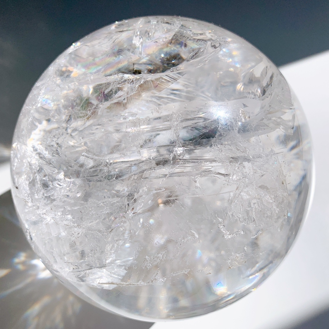 レインボー水晶 丸玉