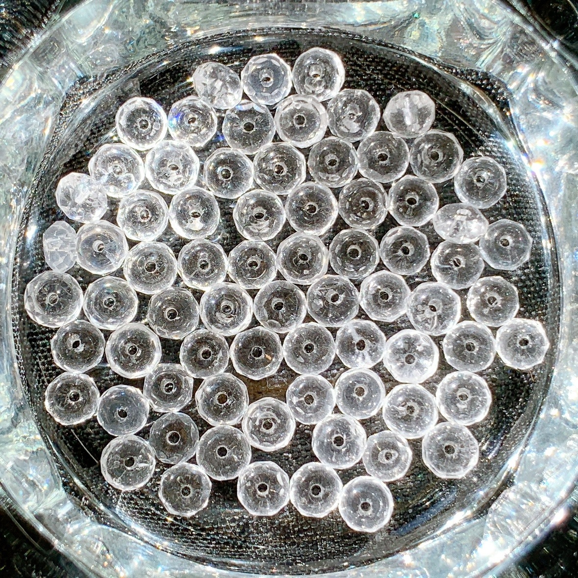 [330B]水晶 ボタンカット(3A・3〜4×6mm)