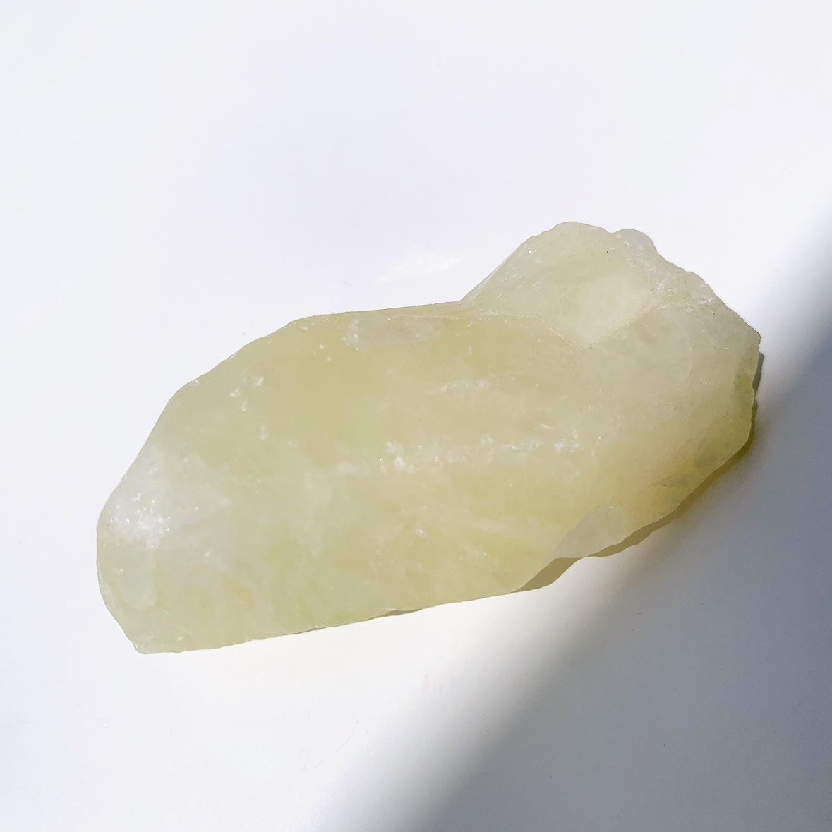 レモンクォーツ（サルファ入り水晶）原石