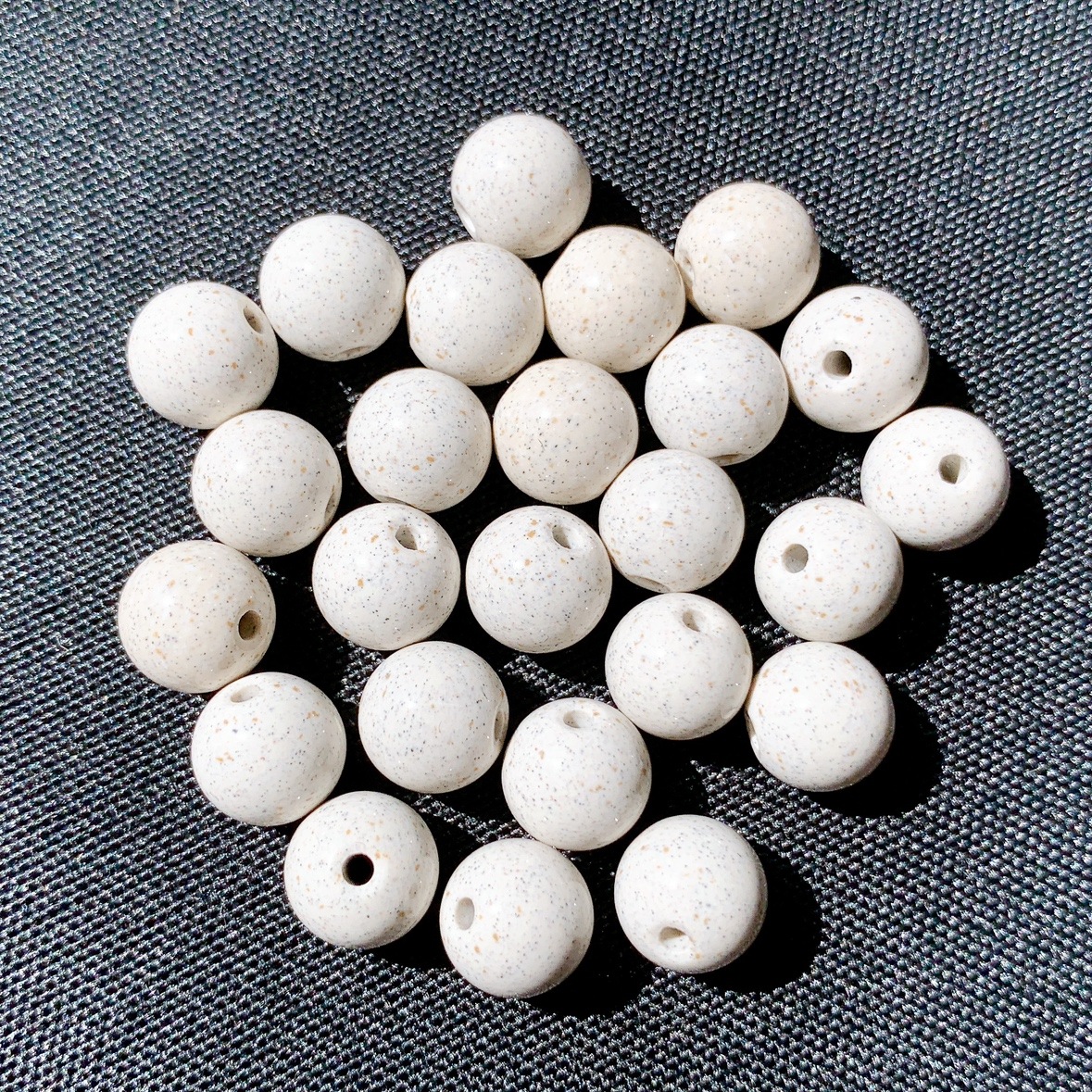 [570B]北投石 ホワイトカラー(10mm)