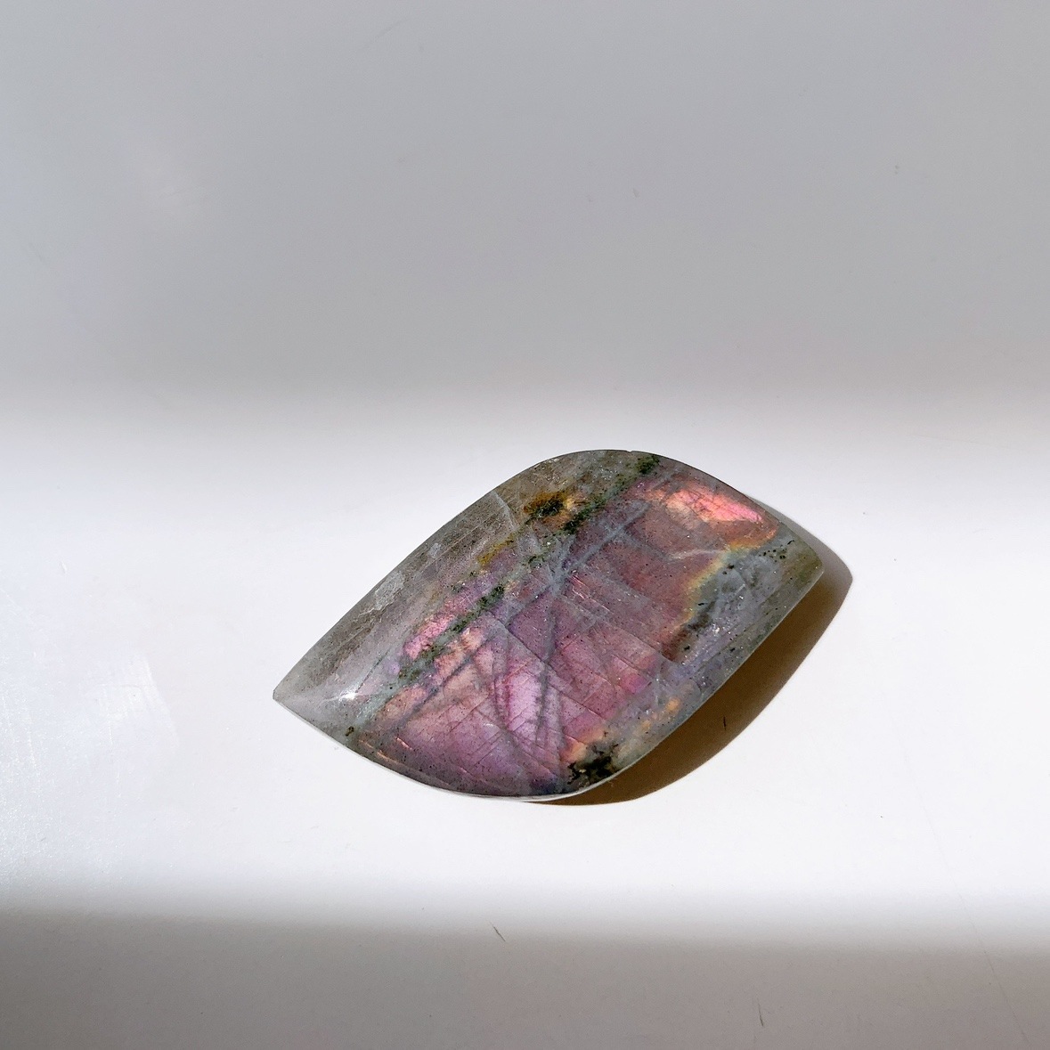 ピンクラブラドライト ポリッシュ