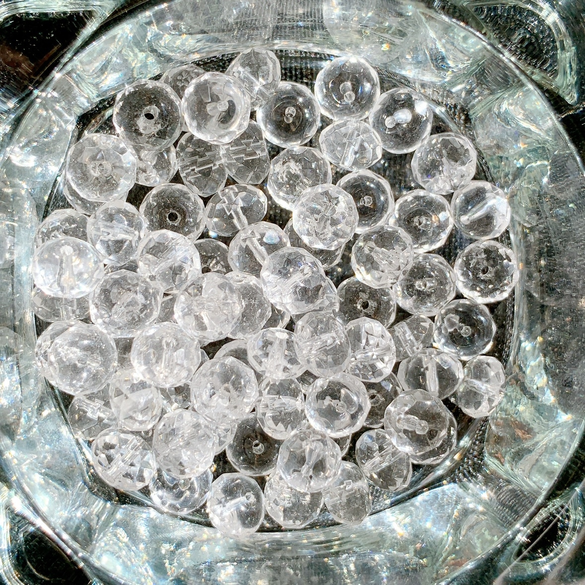 [337B]水晶 ボタンカット(3A・4〜5×8mm)