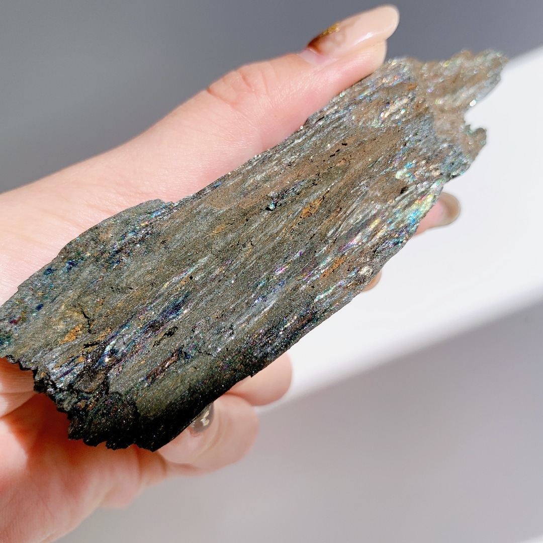 レインボーヘマタイト 原石 | 原石 | Crystals by Purely