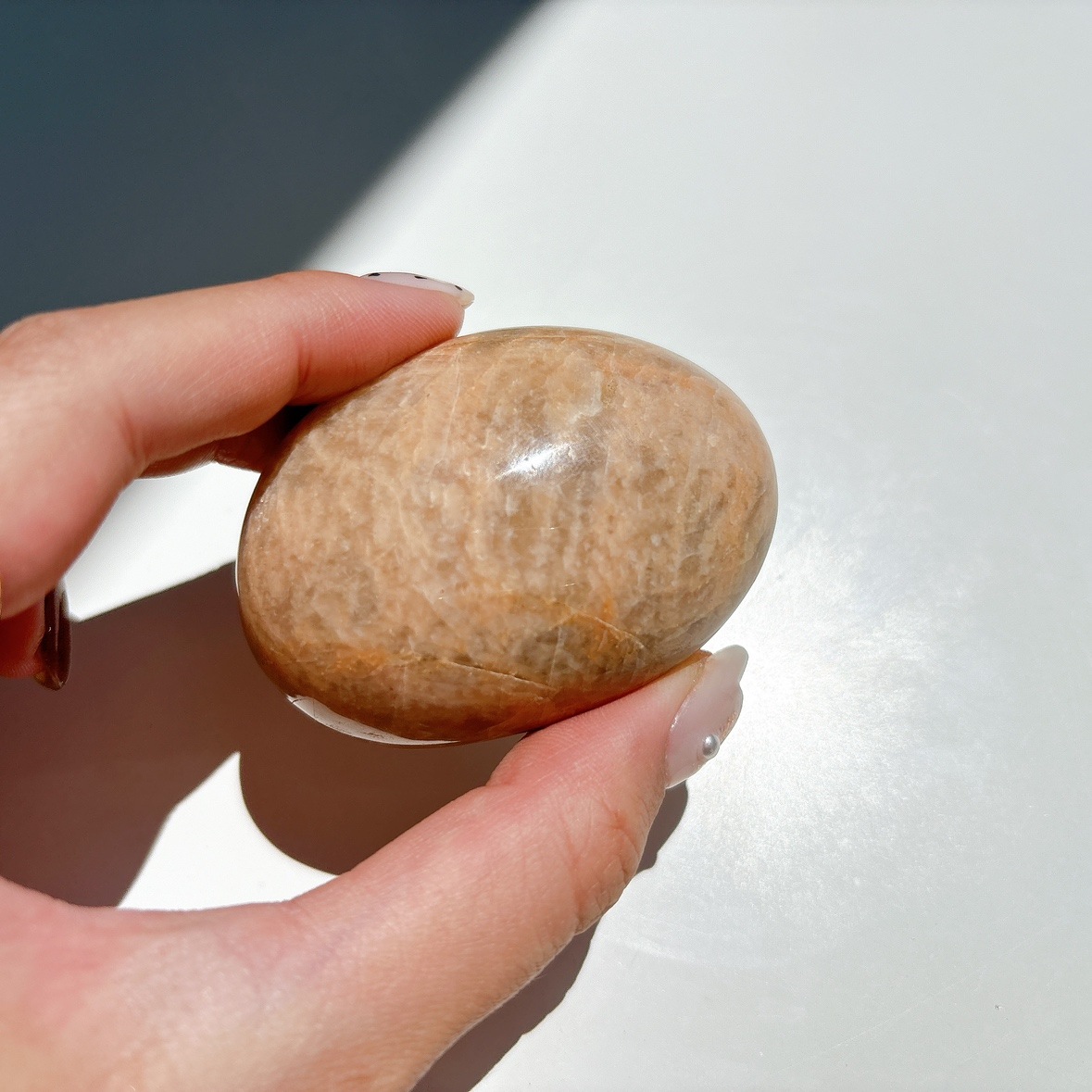 天然石　　おにぎりさん おにぎり瑪瑙 原石天然石 STA-113縦2.7cm×横2.7cm×厚さ1cm