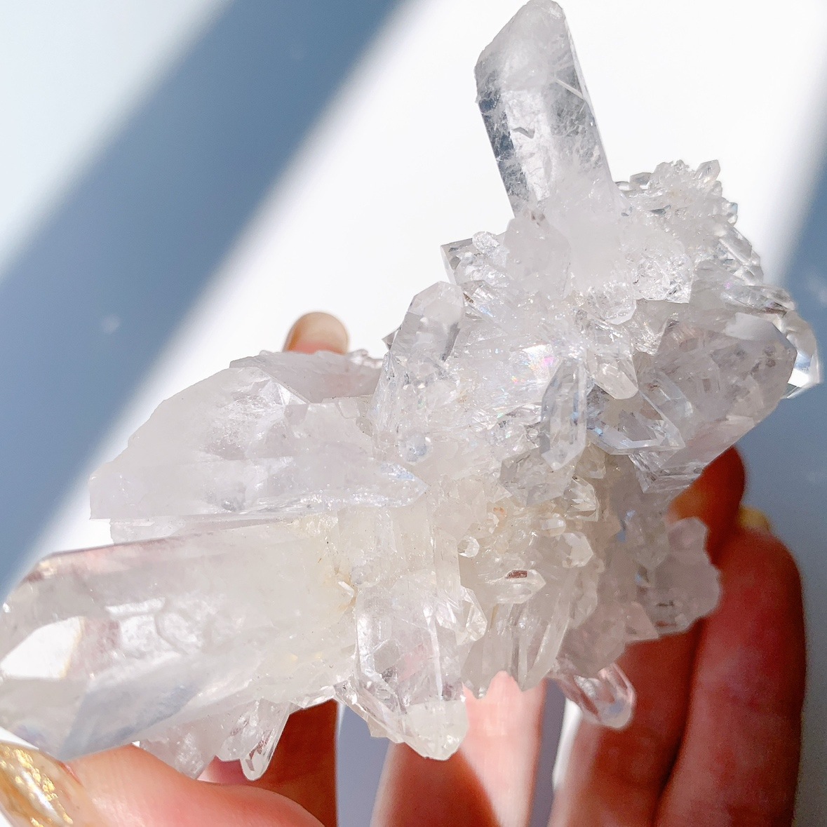 トマスゴンサガ水晶クラスター レインボー入り