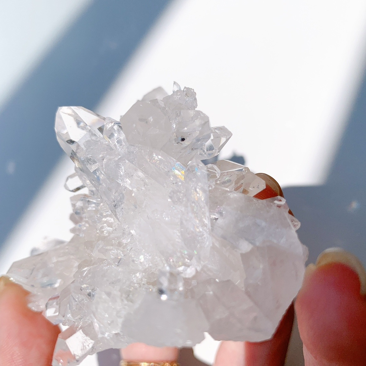 トマスゴンサガ水晶クラスター レインボー入り