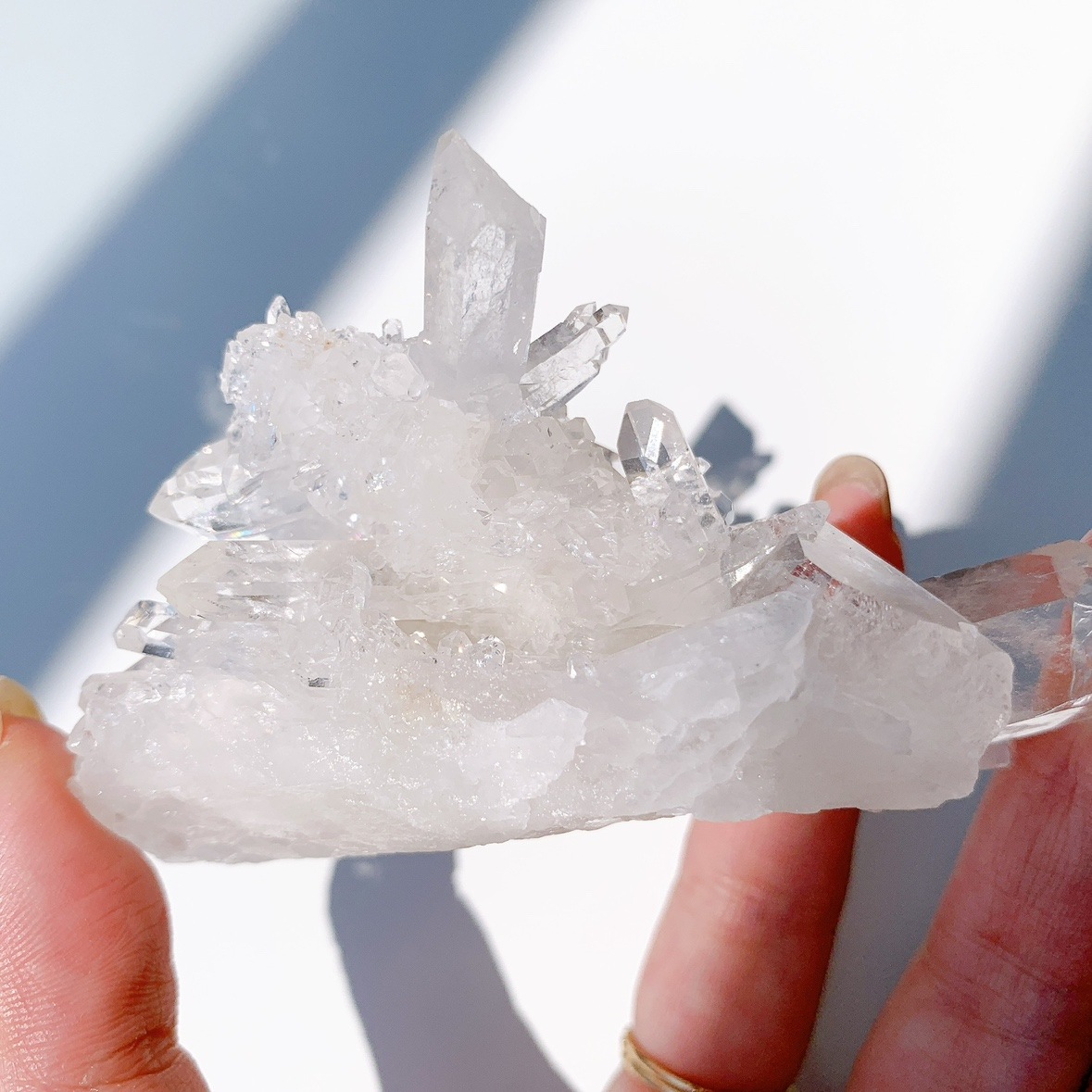 トマスゴンサガ水晶クラスター レインボー入り