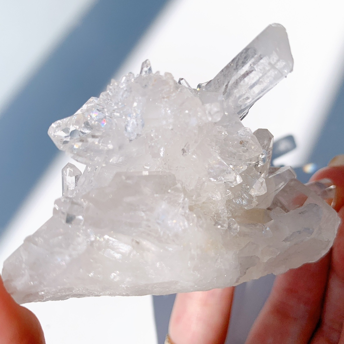 トマスゴンサガ水晶クラスター レインボー入り