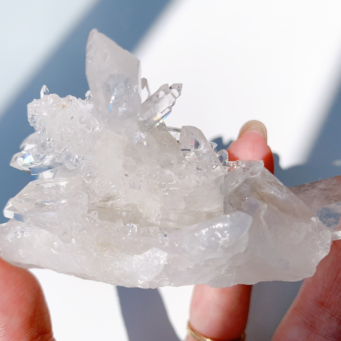 トマスゴンサガ水晶クラスター レインボー入り