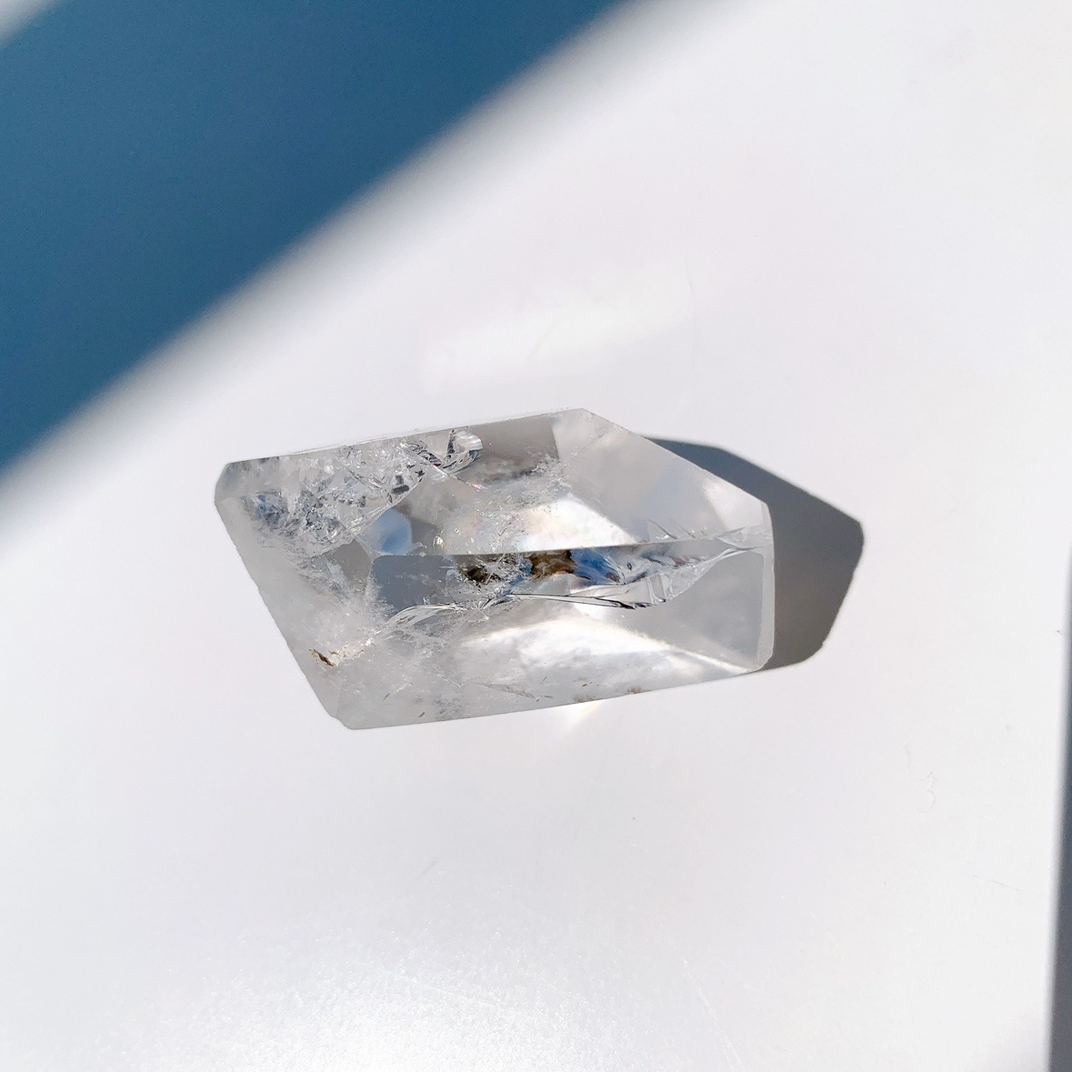 レインボー水晶 ラフカットポリッシュ