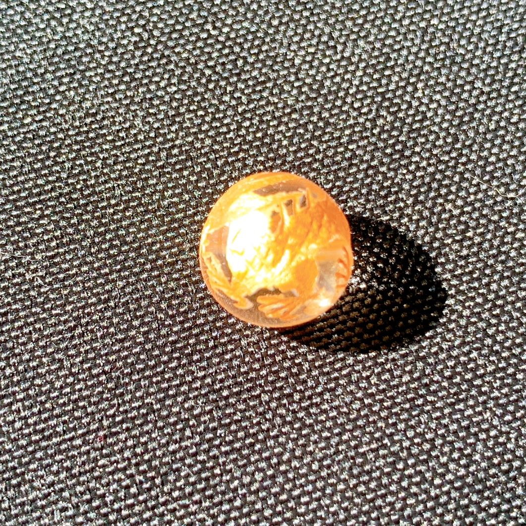[351B]水晶 白龍 金色彫刻(12mm)